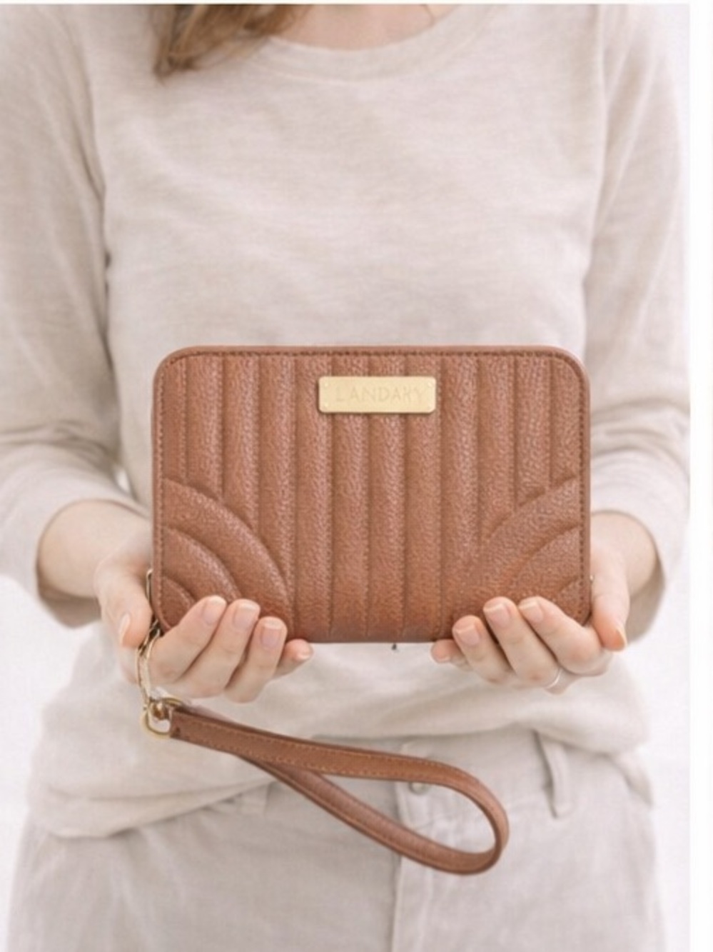 Laundry by Shelli Segal Brown Quilted Women's Wallet